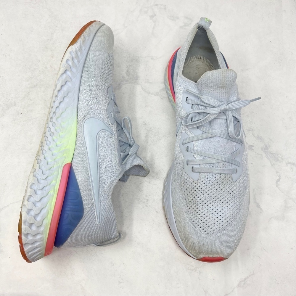 [Nike] - Picture 4 of 6
